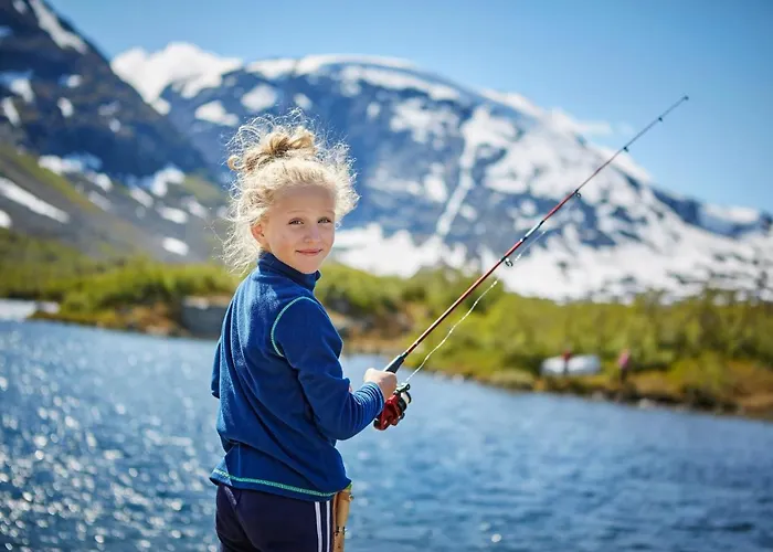 Signegarden - Midt I Fjellheimen - Tett Pa Fjord-Norge